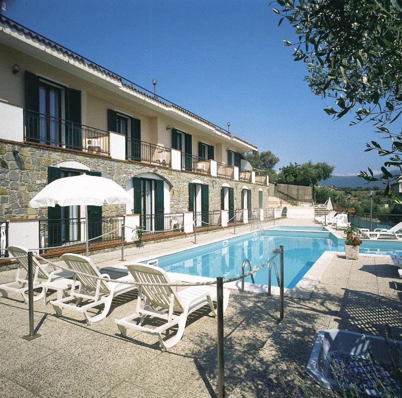 Ulivo Hotel Diano Marina Exterior photo