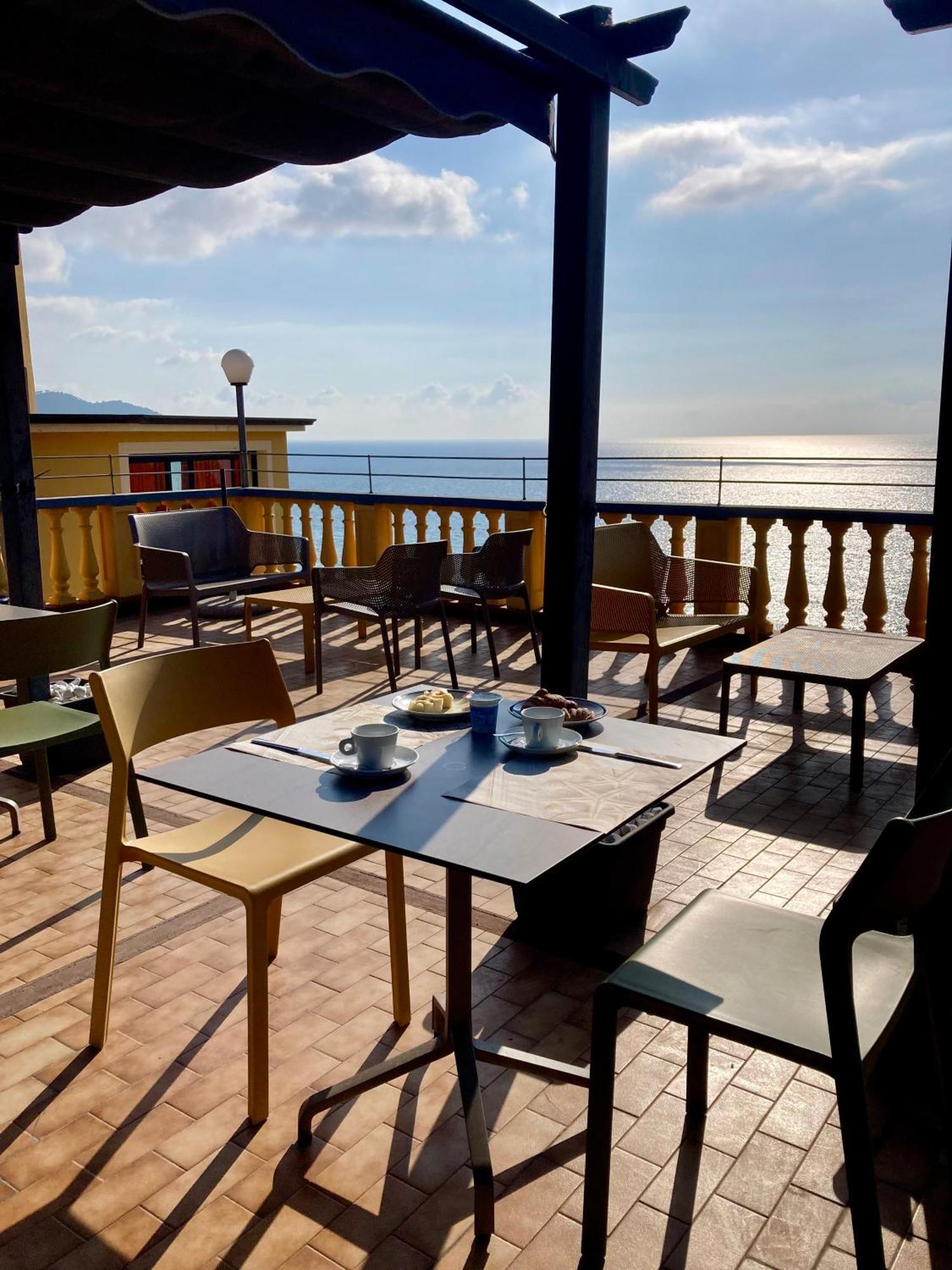 Ulivo Hotel Diano Marina Exterior photo