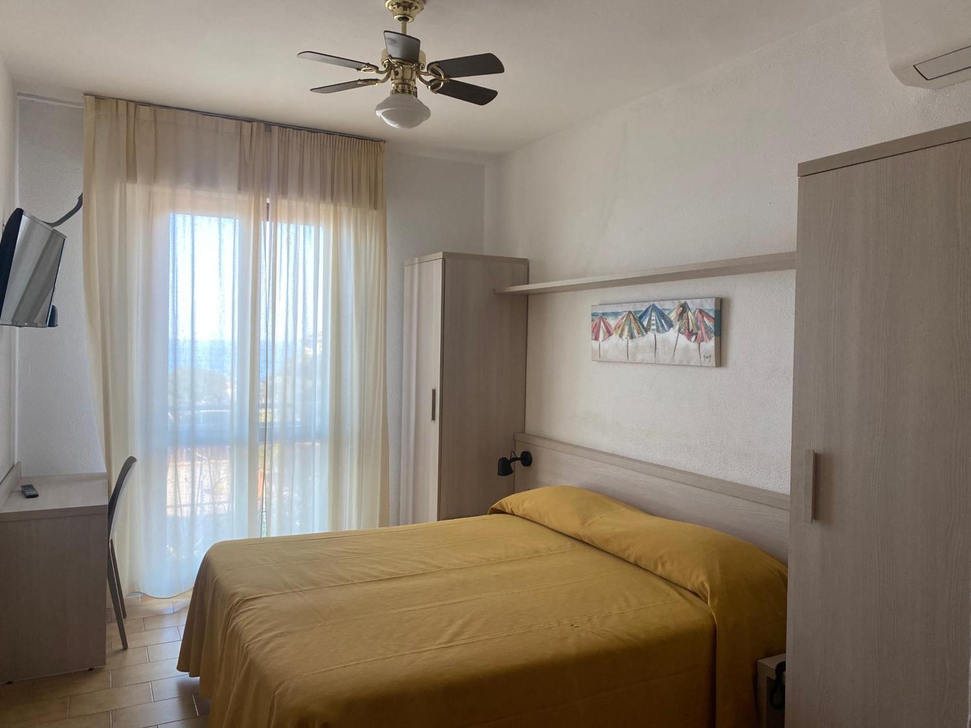 Ulivo Hotel Diano Marina Exterior photo